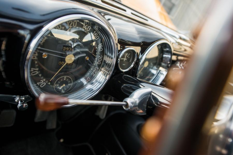 Панель приборов Ferrari 212 Inter Coupe (0233EL/0191EL) 1952 года  (фото 23 из 40)